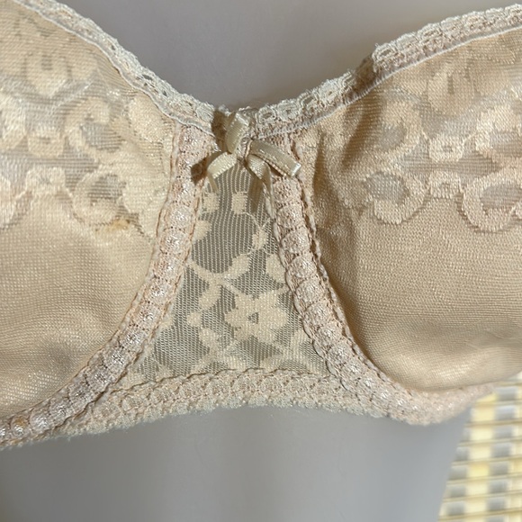Maidenform Pretty Shapely Cream Strapless Underwire Bra Vintage 1970s 34C - Picture 4 of 16